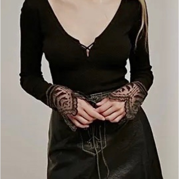 SOLD Free People Last Dance Embroidered Lace Cuff Black Long Sleeve - Picture 5 of 5